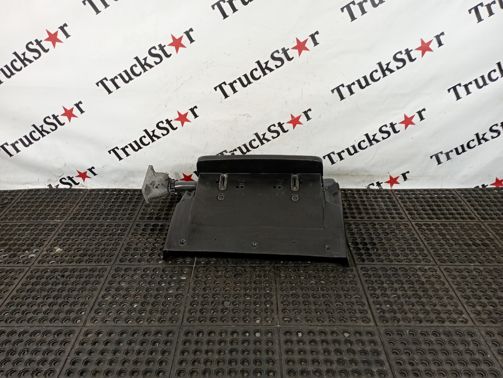 Крыло заднее задняя часть в сборе