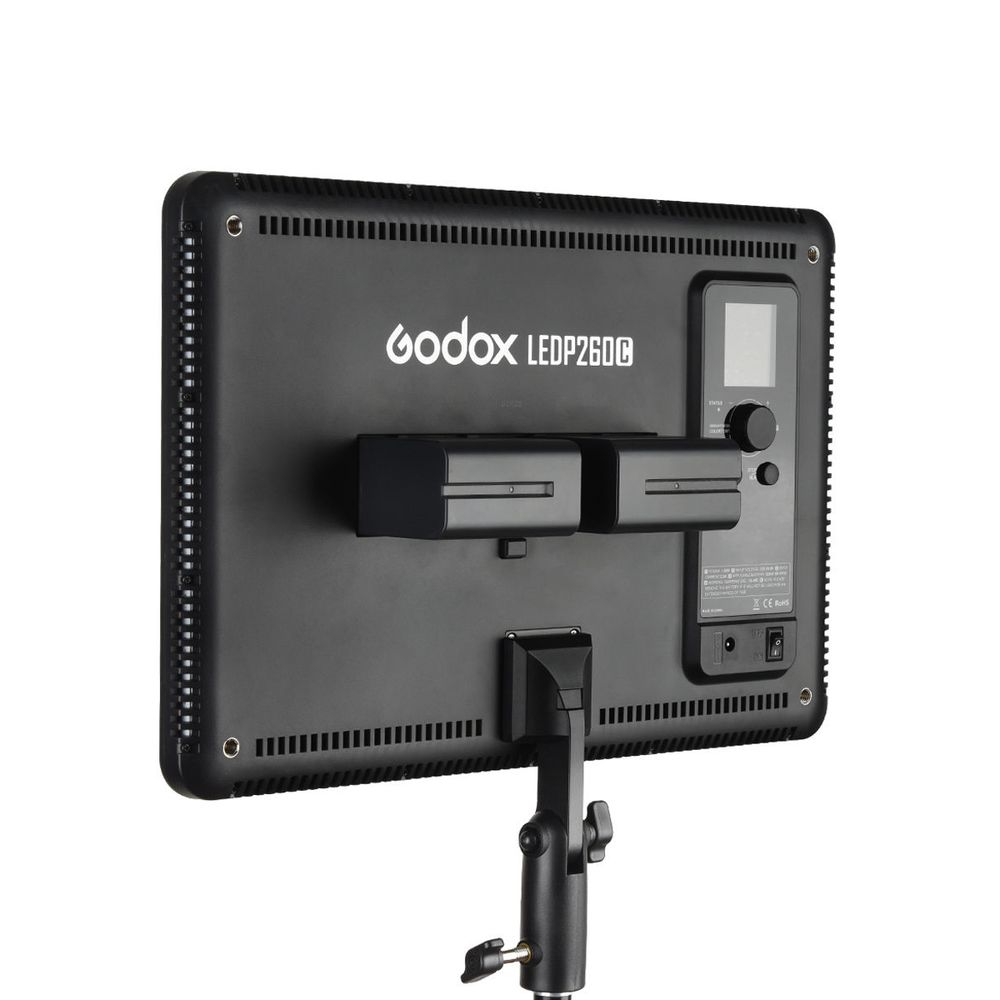 Светодиодный осветитель Godox LEDP260C
