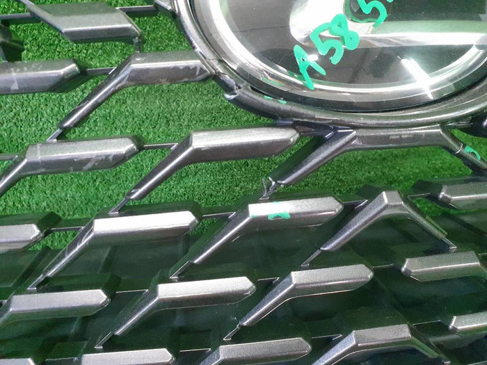 Решетка радиатора Lexus RX 4 (2019-2022)