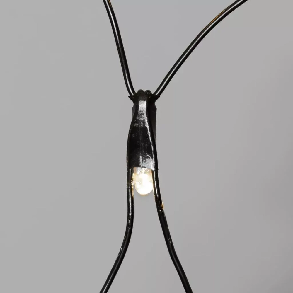 Светодиодная сетка с колпачком 2*2 м., 220В, 256 теплых белых LED, провод черный ПВХ, IP65, LTC (NTL256CAP-11-2WW)