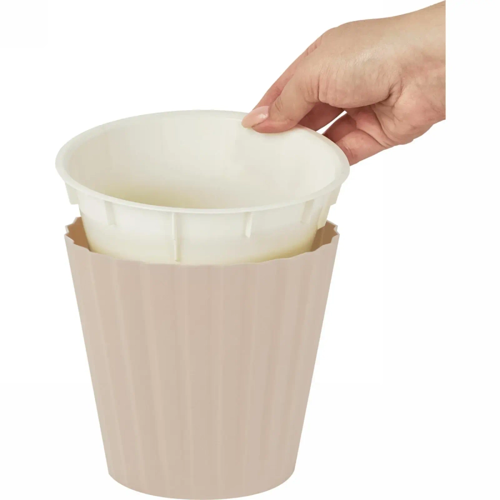 Горшок для цветов пластиковый 2л d-16см «Sand» с дренажной вставкой, молочный шоколад