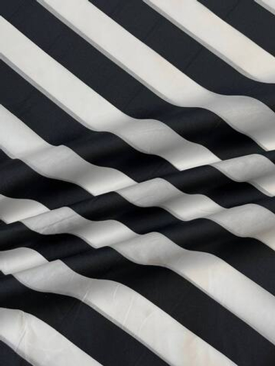 Шелк с п/э в бело-черную полоску