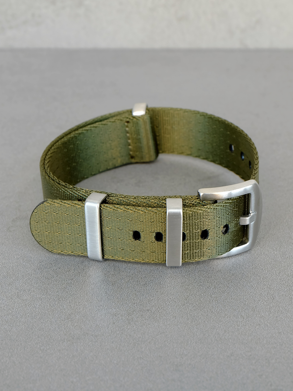 Nato Strap Premium - нейлоновый ремешок для часов