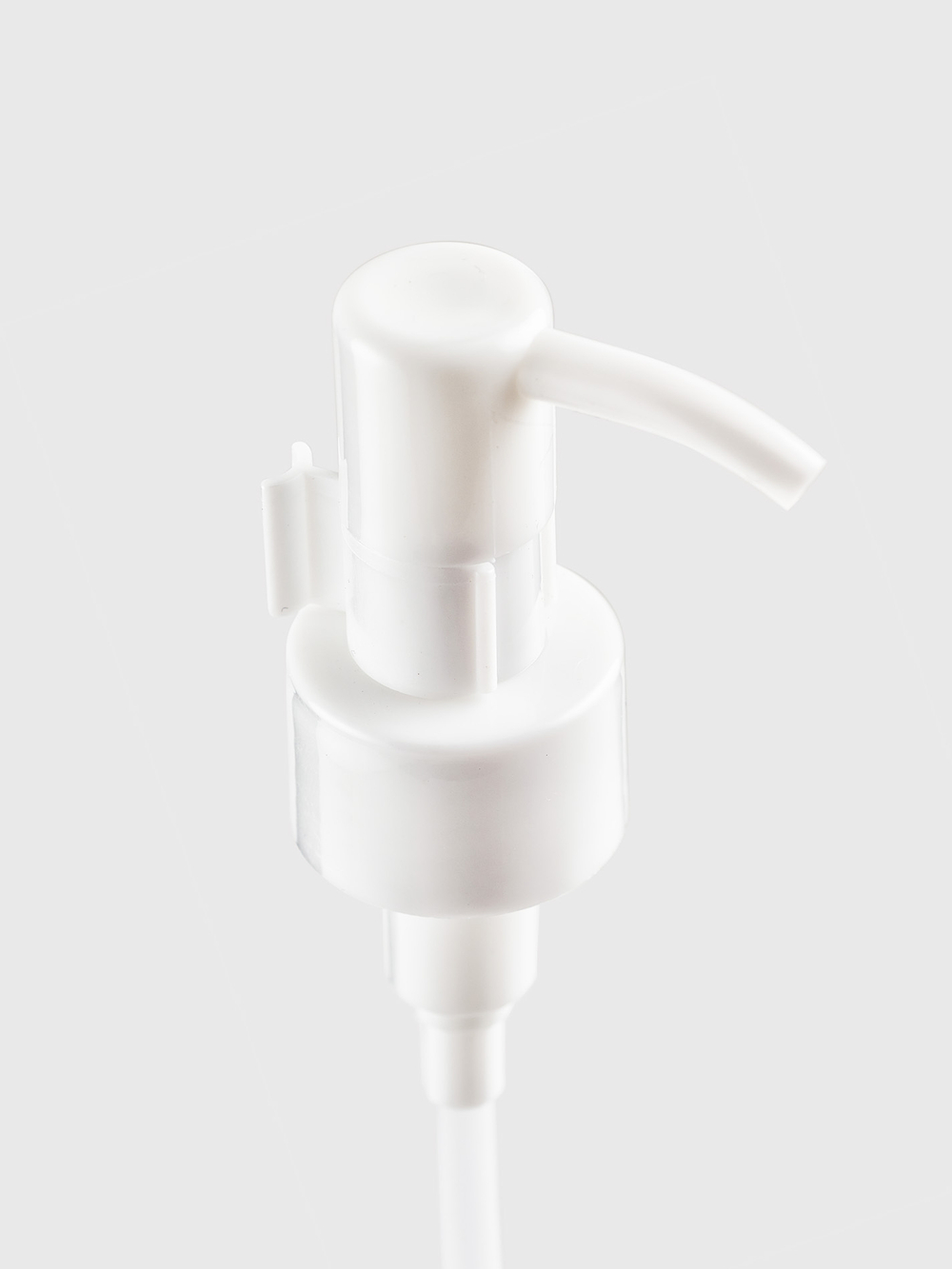 Дозатор белый узкий с ограничителем 24/410