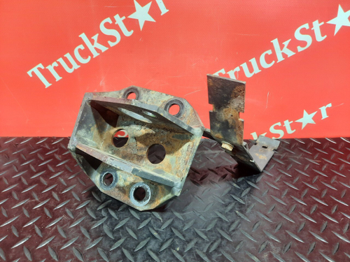 Кронштейн стойки стабилизатора заднего