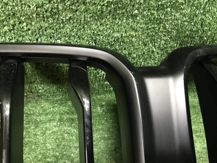 Решетка радиатора BMW X6 G06 (2023-н.в.)