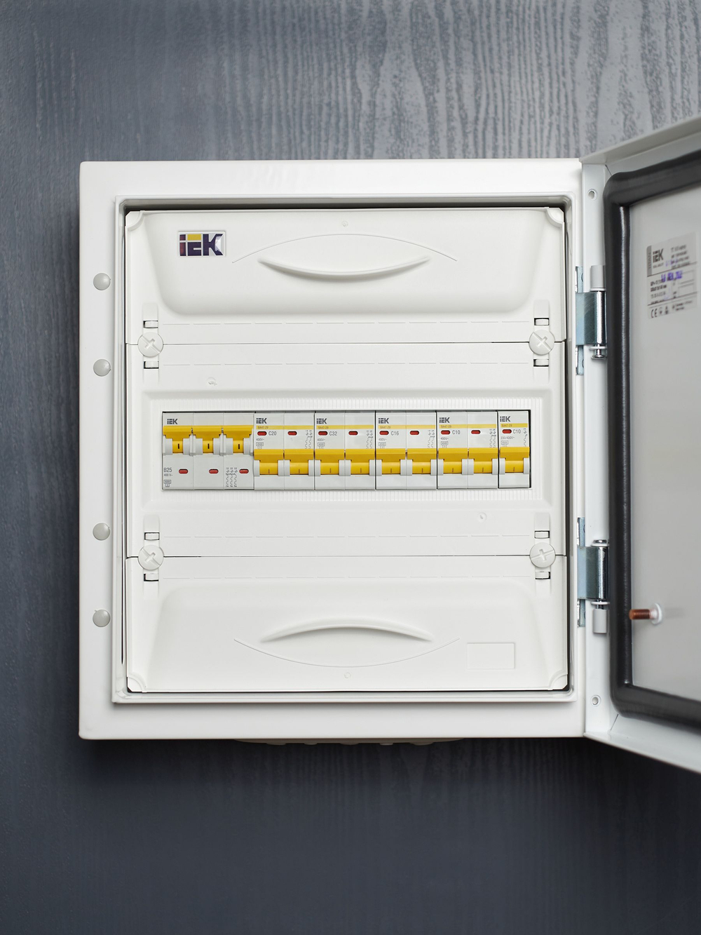 KARAT Автоматический выключатель ВА47-29 2P C 10А 4,5кА IEK