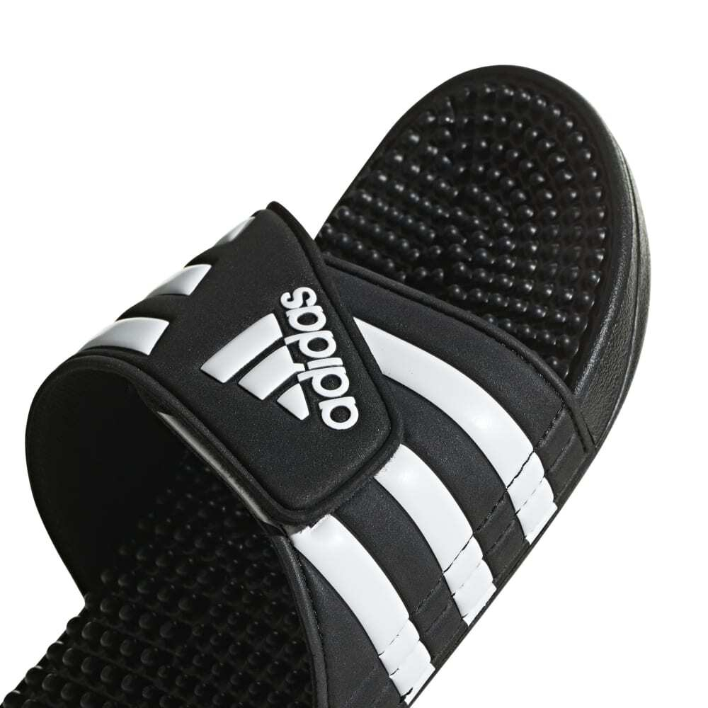Adissage adidas store