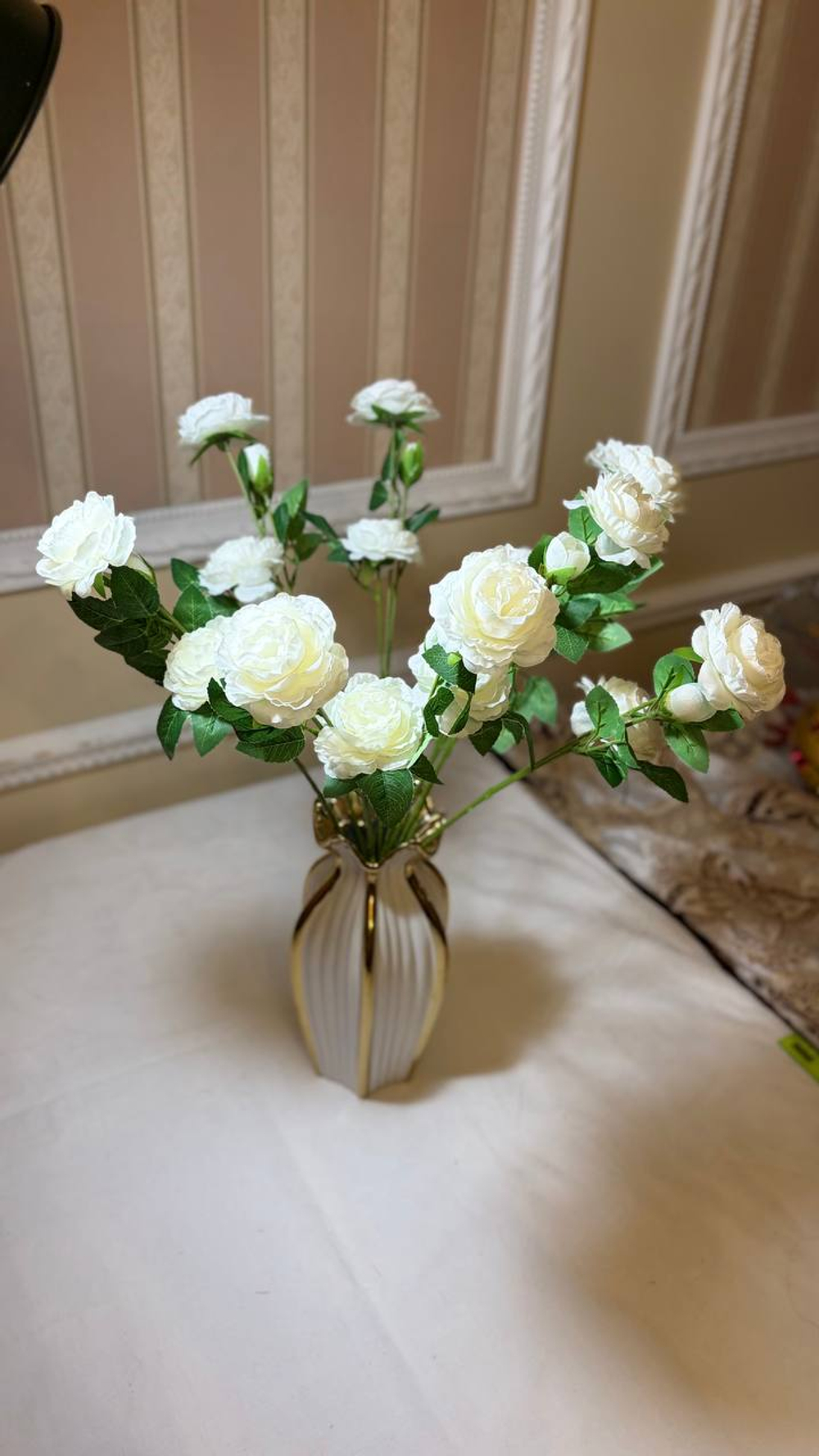 пионовидные белые