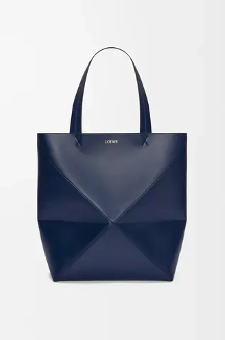 Loewe Сумка-тоут XL Puzzle Fold из блестящей телячьей кожи, темно-синий