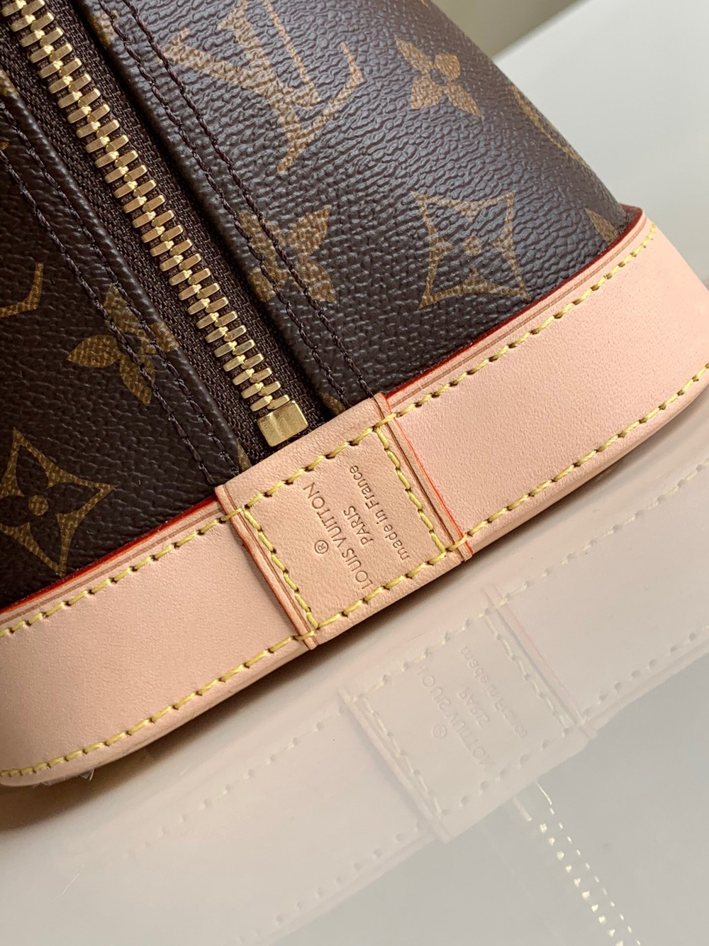 Louis Vuitton Alma PM