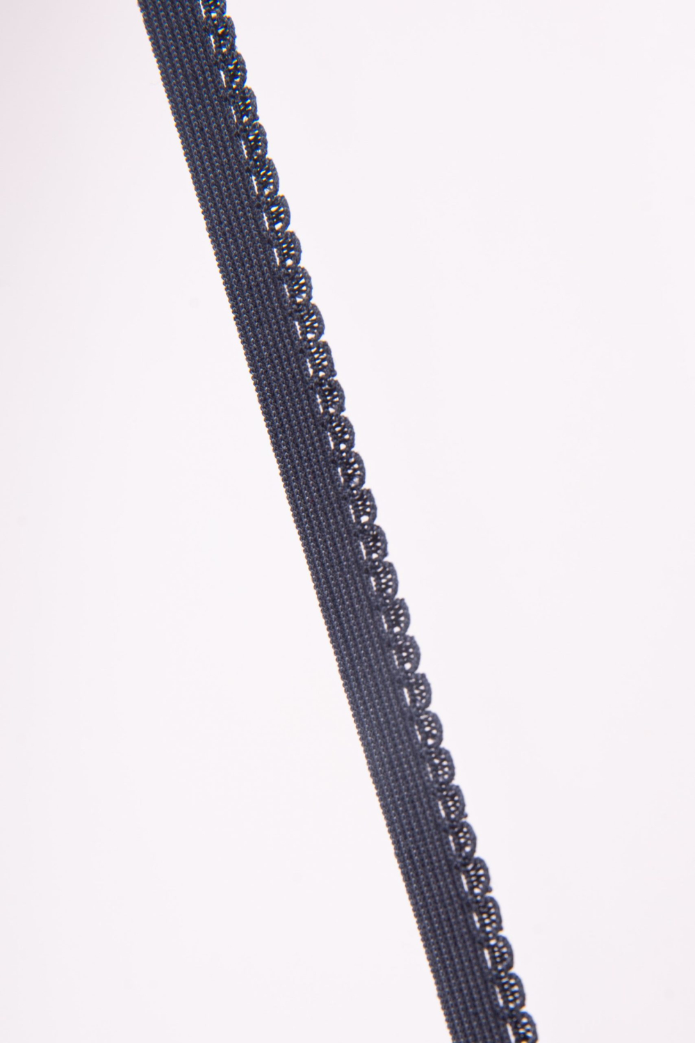 Резинка бельевая темно-синяя ширина 10 мм с учетом фестона