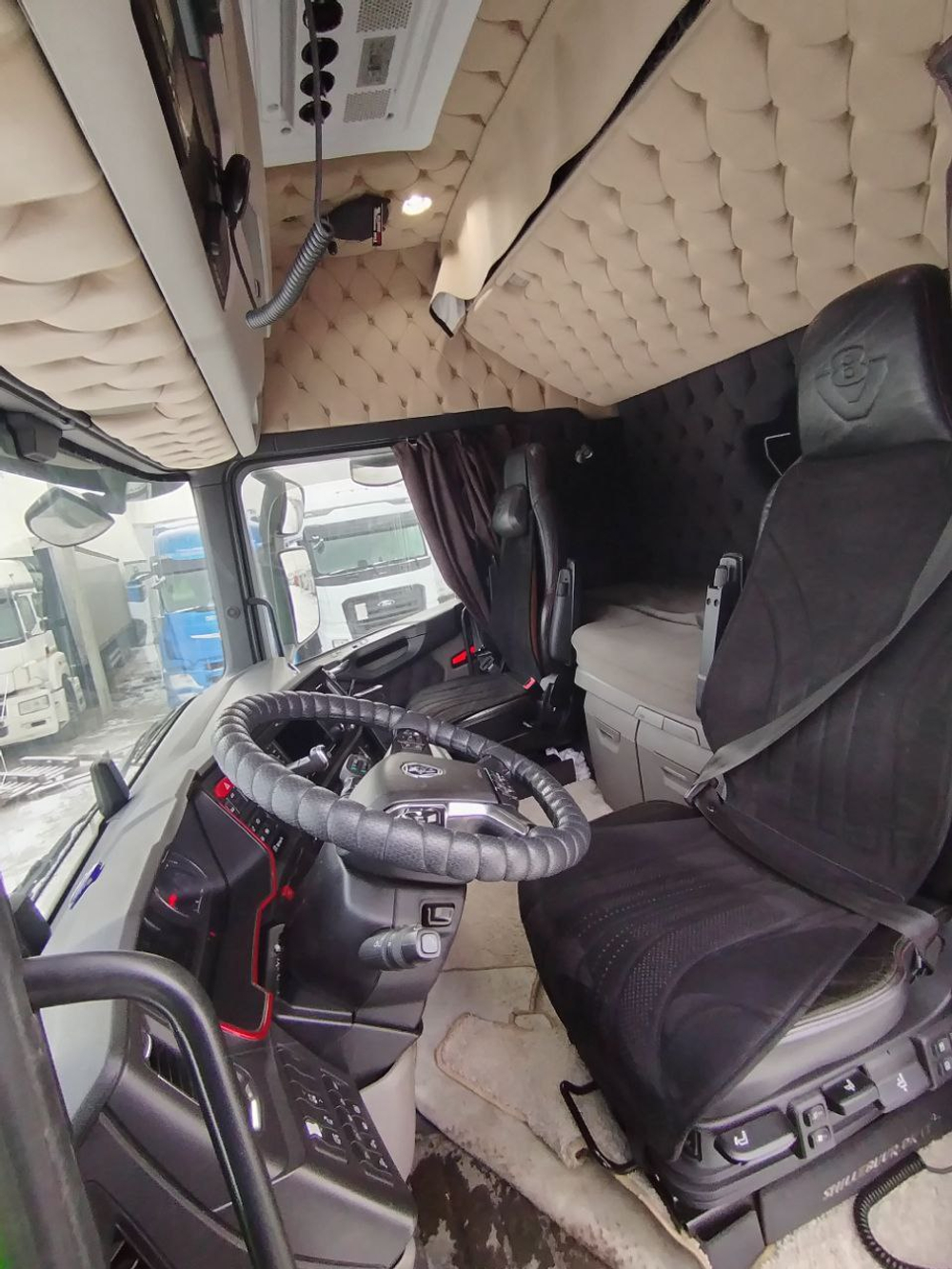 Scania S 6x4 Седельный тягач S650 	(Дизельный, 16,4 л, 650 л.с., АТ)
