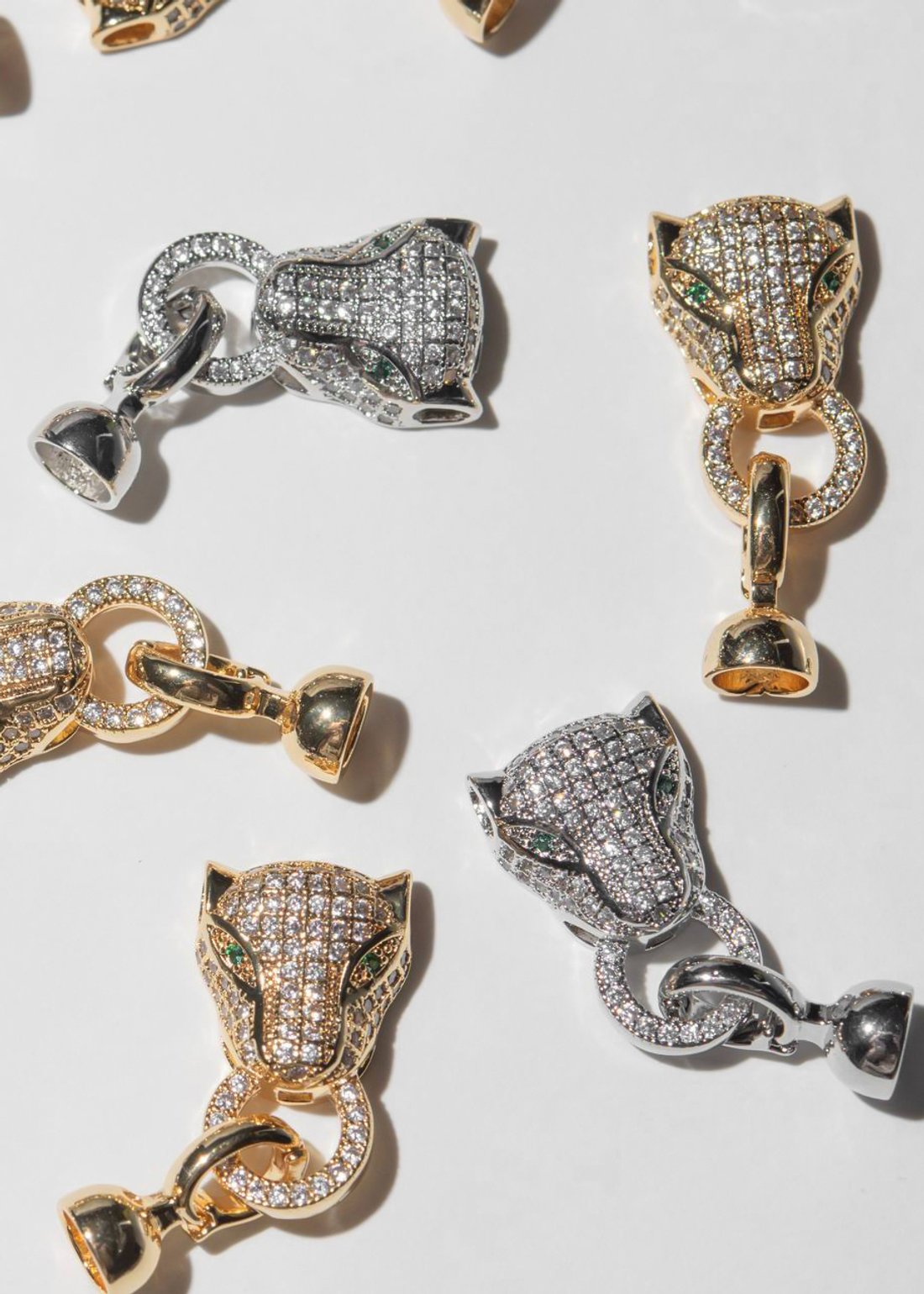 Новинки: замочки