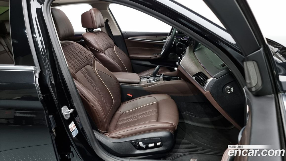 BMW 5 Series (G30) 530i Luxury Plus (09.2020)