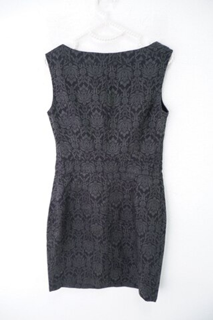 Платье Ostin приталенное 44 размер