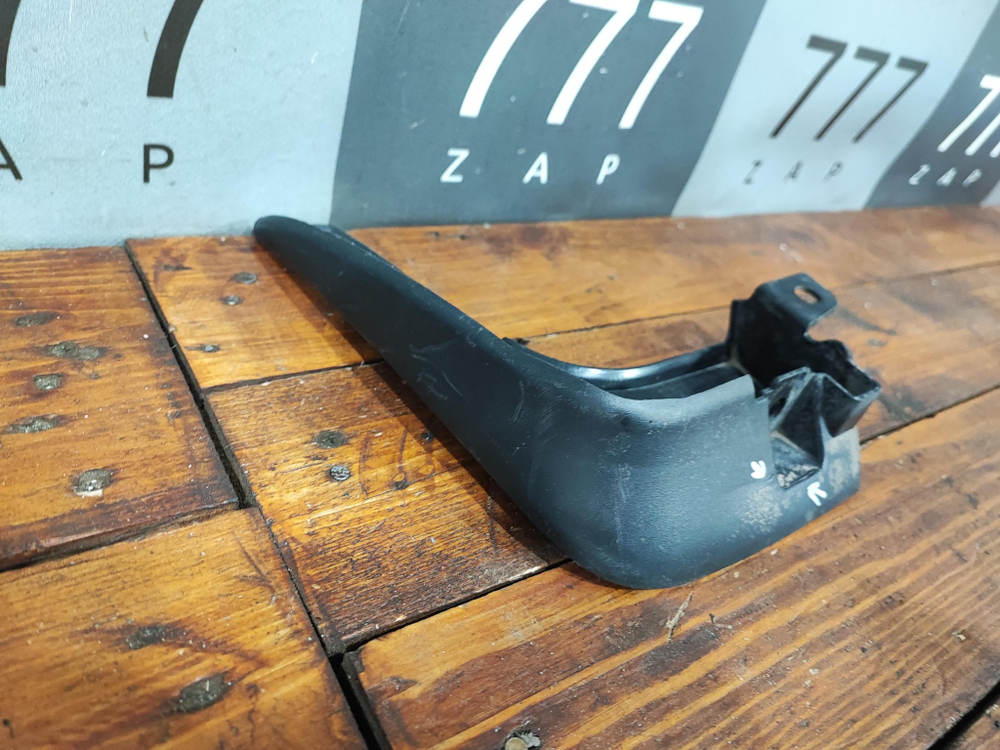 Брызговик передний левый Hyundai Solaris 1 (RB) 10-17 Б/У Оригинал 868311R000