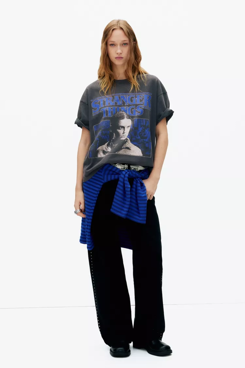 PULL&BEAR Футболка "Stranger Things ", черный