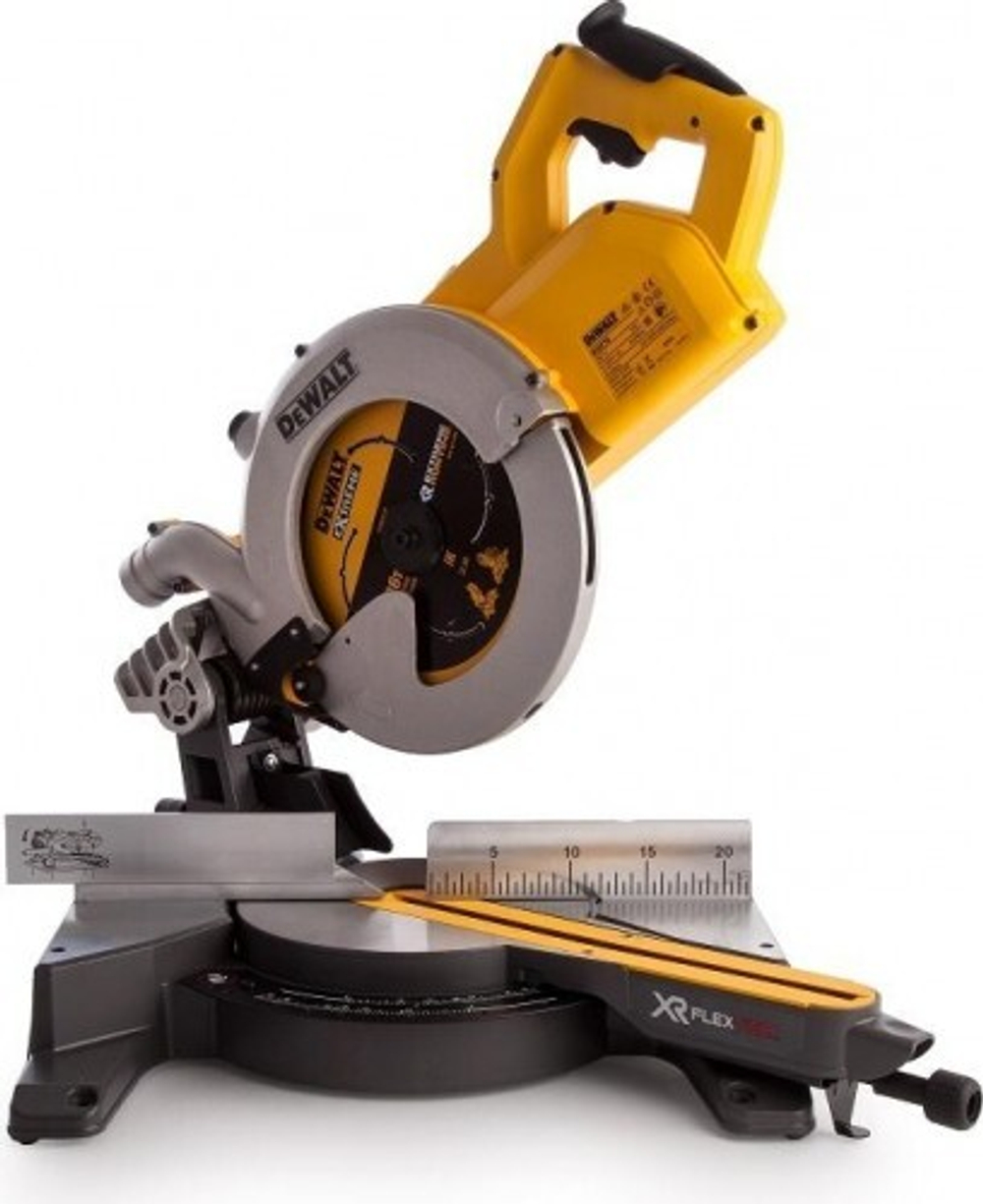 Пила торцовочная аккумуляторная DeWALT DCS 778 N FLEXVOLT, бесщеточная, без АКБ и З/У DCS778N-XJ