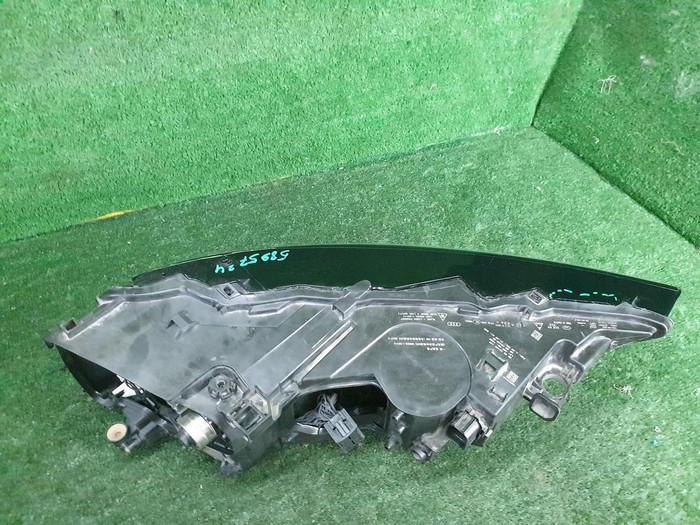 Фара левая Audi Q7 2 (2019-н.в.) LED