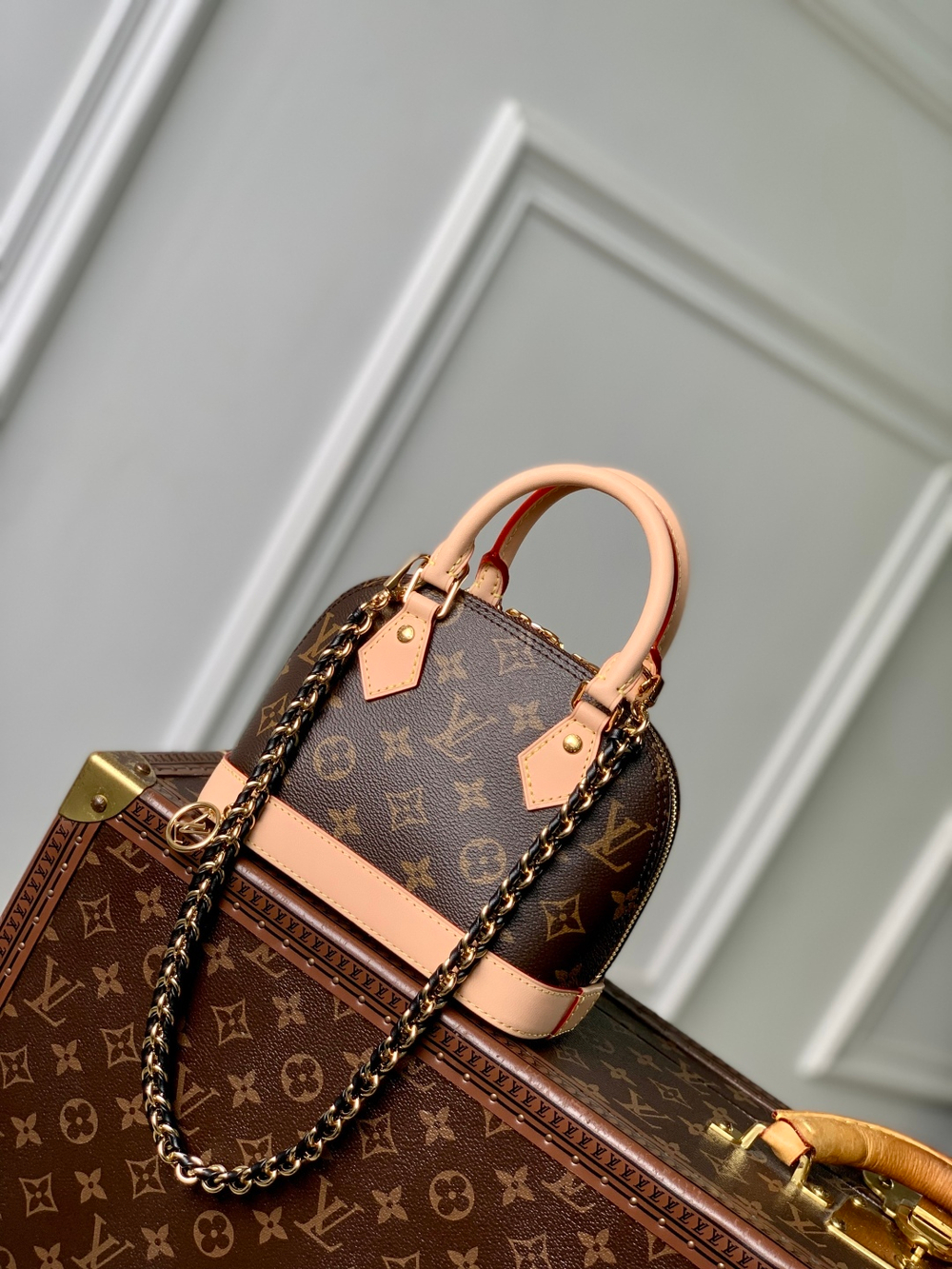 Louis Vuitton Nano Alma