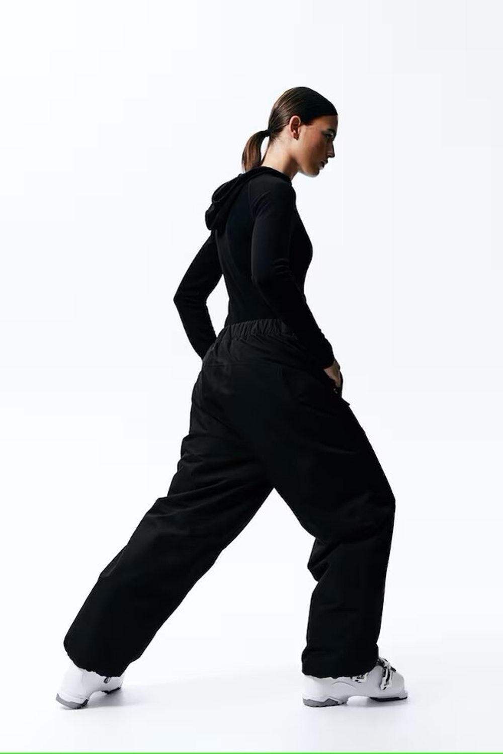 H&M Мягкие лыжные штаны StormMove™, черный