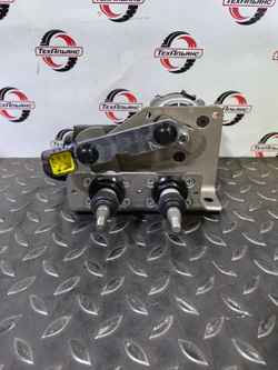 Мотор стеклоочистителя 14530079(14508627) Volvo EC180-700