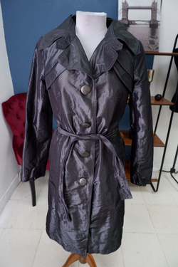 Плащ Depeche Mode блестящий 44 размер