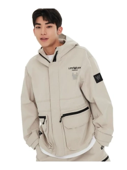 Куртка с капюшоном и карманами