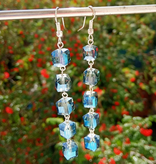 Серьги длинные Кубики