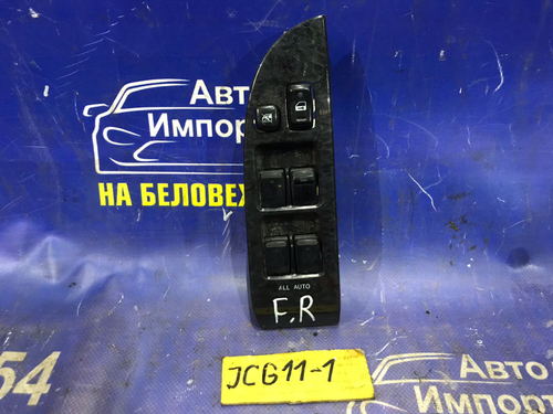 Блок управления стеклоподъемниками TOYOTA BREVIS 2001