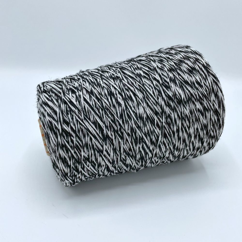 Бобинная пряжа для вязания (300 гр.) Mille Fili S.P.A.  80% меринос 20% полиамид