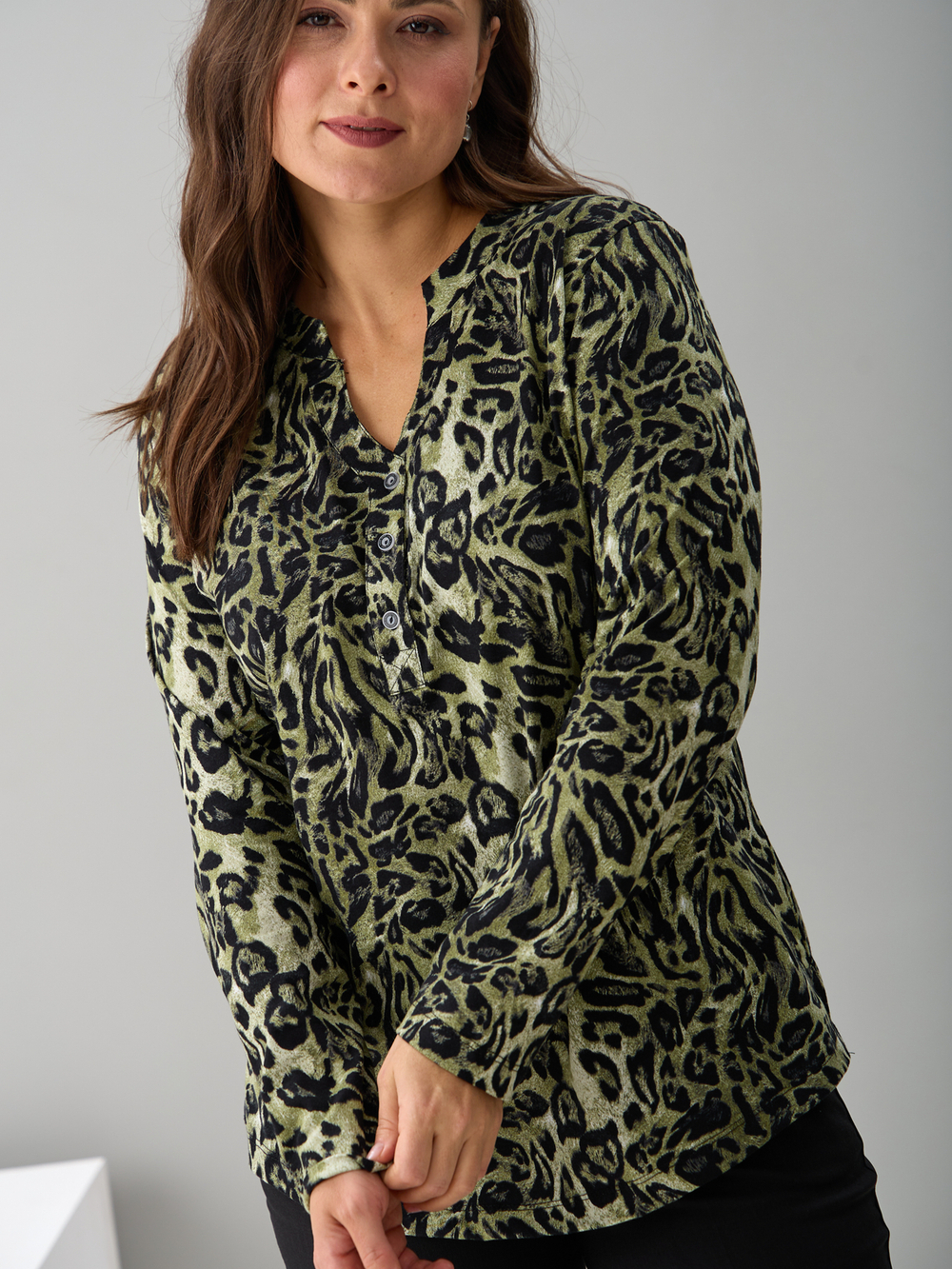 Блузка БЛ-22/зеленый-леопард