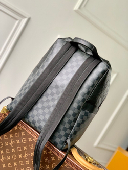 Louis Vuitton Discovery Backpack PM