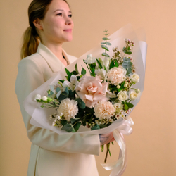 Нежно-кремовый букет с французскими розами #735