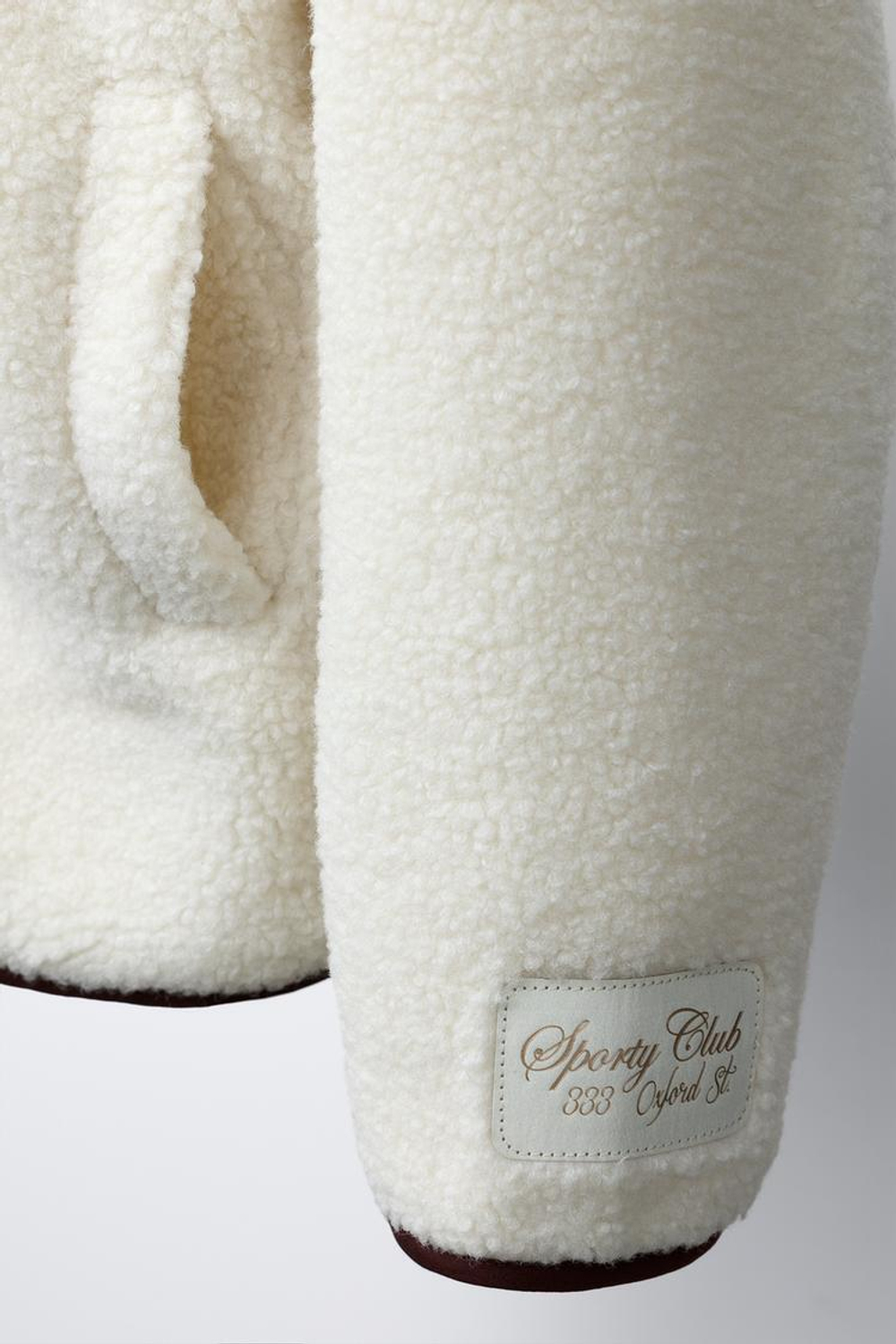 ZARA КУРТКА ИЗ ИСКУССТВЕННОЙ ОВЧИНЫ С ОТОРОЧКОЙ, ЭКРЮ