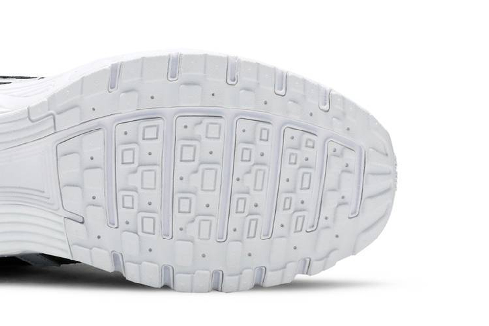 Кроссовки Nike P-6000