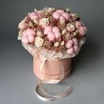 «Карамель» - композиция из стабилизированных цветов и сухоцветов