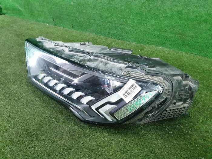 Фара левая Audi Q7 2 (2019-н.в.) LED Matrix