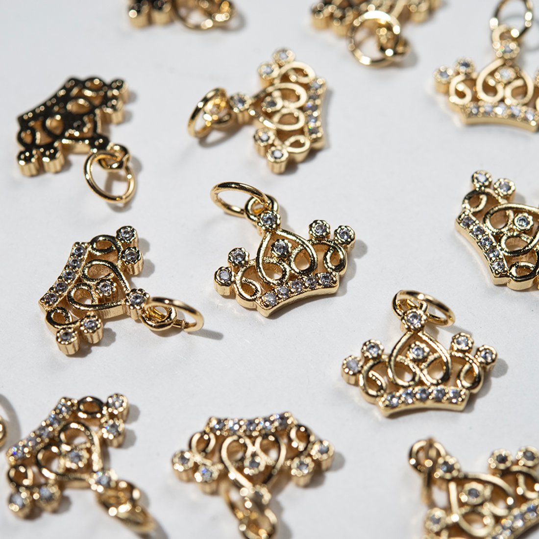 Подвеска "Корона", 11*12,5мм, фианиты, позолота