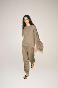 ZARA СТРУЯЩИЕСЯ БРЮКИ БЭГГИ, ПЕСОЧНЫЙ