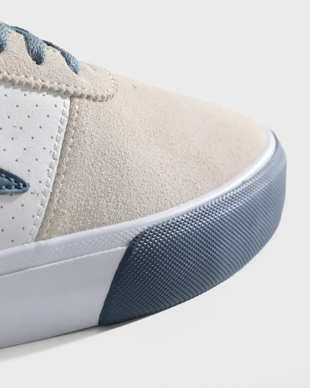 Кеды Manchester - White Suede Navy Perf (Q3-25)