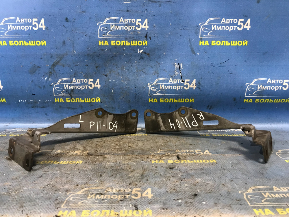 Петля капота правая NISSAN PRIMERA 1999