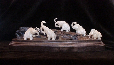 "Путешествие мамонтов", композиция