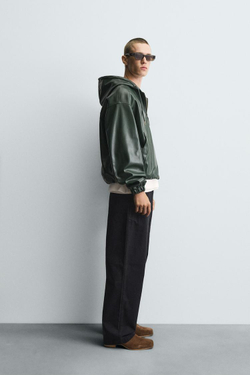 ZARA КУРТКА ИЗ ИСКУССТВЕННОЙ КОЖИ С КАПЮШОНОМ, ЗЕЛЕНЫЙ