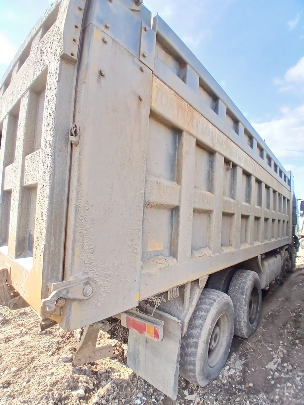 FAW J6 8x4 Самосвал СА3310Р66K24T4E5 (Дизельный, 11,1 л, 420 л.с., МТ)