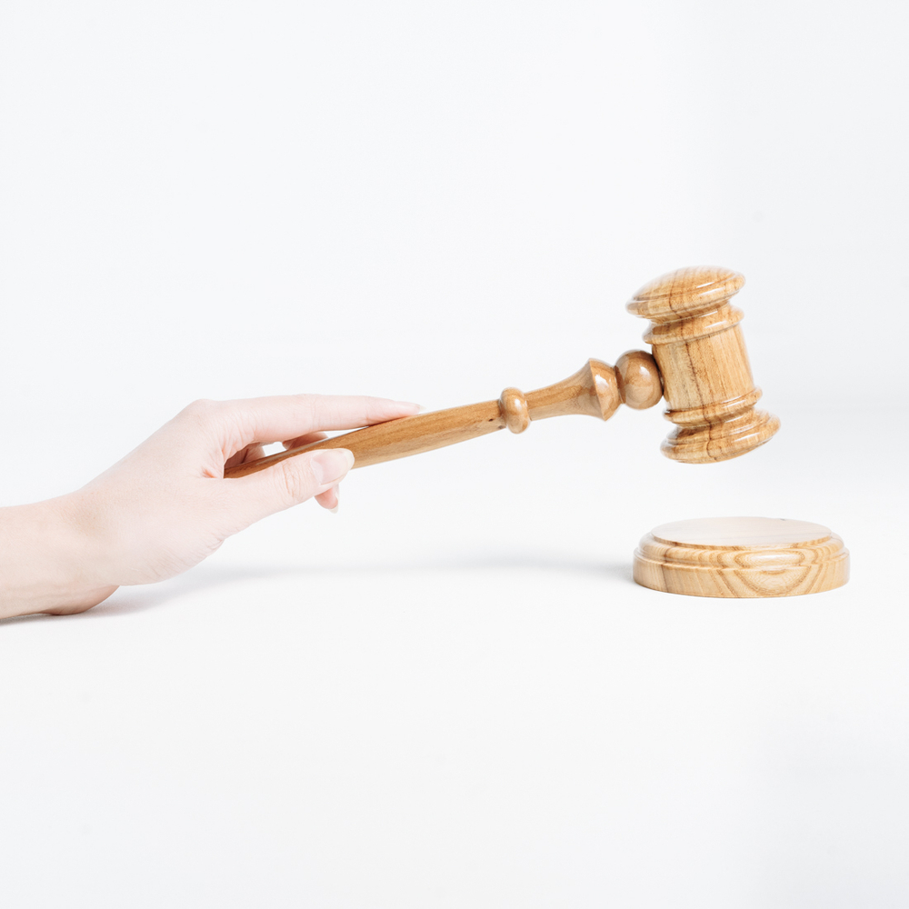 Деревянный молоток судьи (аукционный молоток) из древесины вяза. wg4