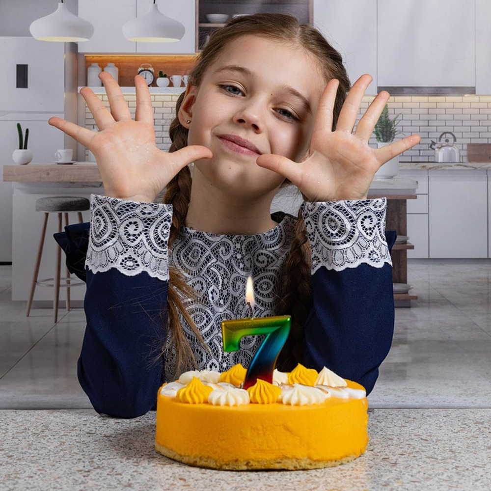 Свечи-цифры Радуга 8 см