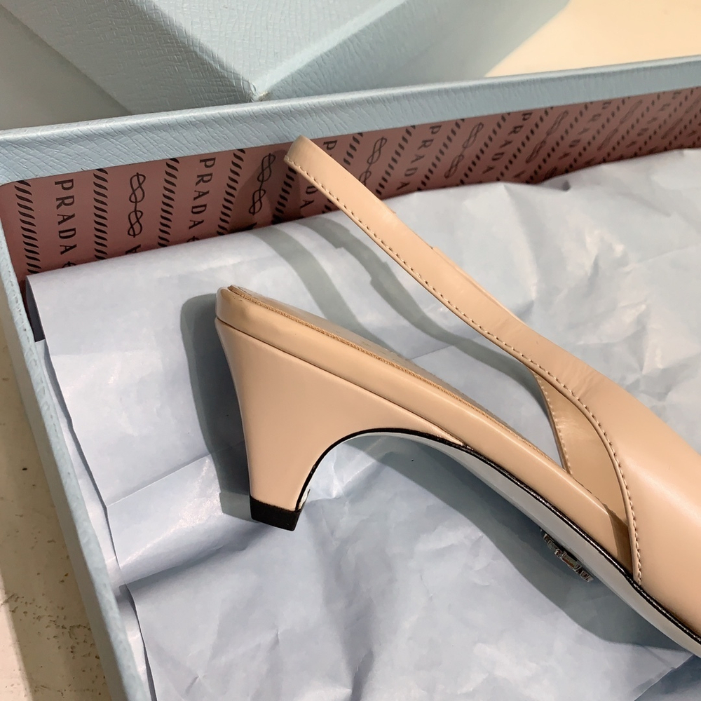 Prada Pumps
