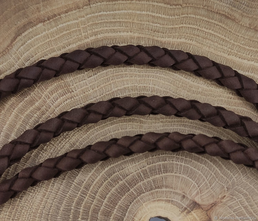 Шнур кожаный плетеный коричневый 0,6-0,8 см (10 см)
